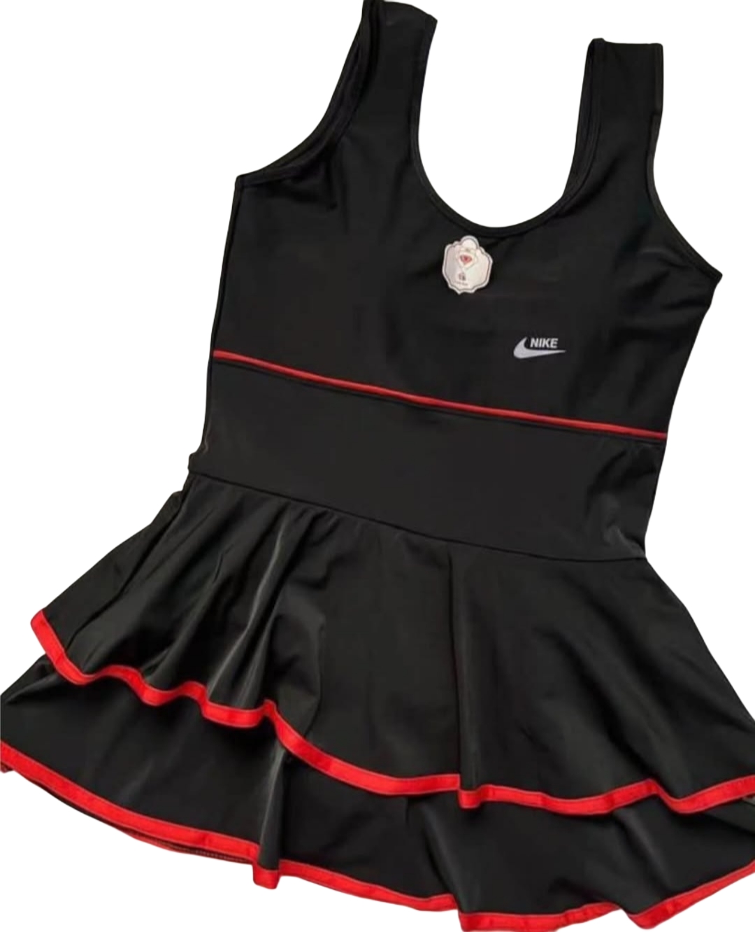 مایو زنانه دودامنه نایک کاپدار فریسایزتا۴۴ کد۱۸۰