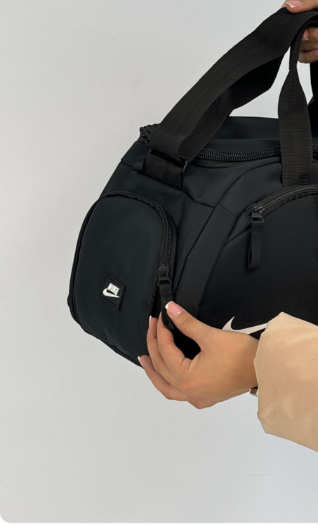 ساک ورزشی مسافرتی نایکی دیبا کد ۲۴۴ نمای جانبی | فروشگاه ارمغان