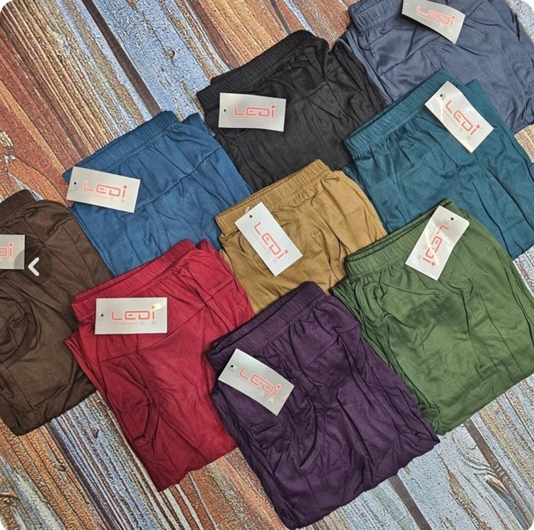 شلوار زنانه برند لیدی کد ۲۴۸ - نمای پشت و جیبدار