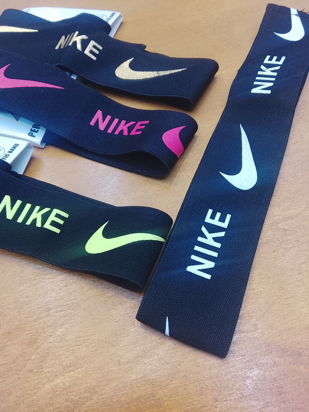 هدبند ورزشی وارداتی برند نایکی nike کد ۲۵۷
