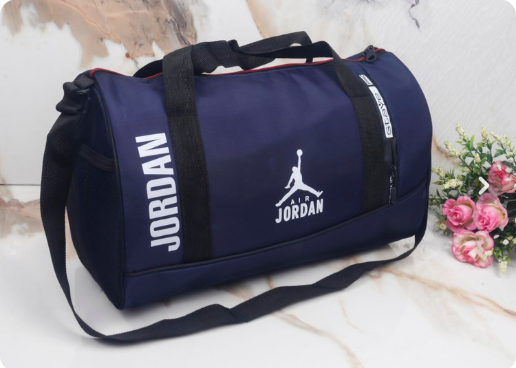 ساک ورزشی باشگاهی و استخری جاکفشی دار jordan کد. 3۴۲